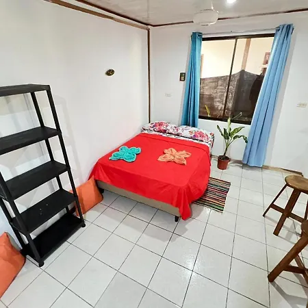 Mochis Apartment Quepos Exterior photo