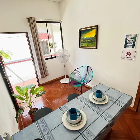 Mochis Apartment Quepos Exterior photo