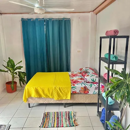 Mochis Apartment Quepos Exterior photo