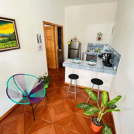 Mochis Apartment Quepos Room photo