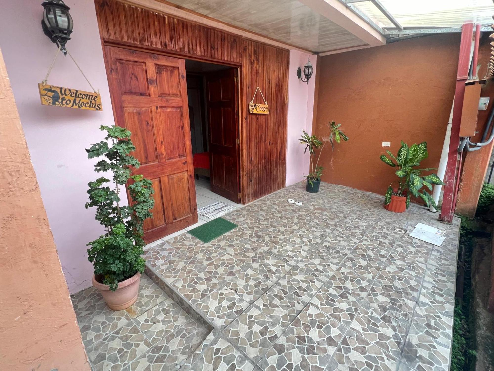 Mochis Apartment